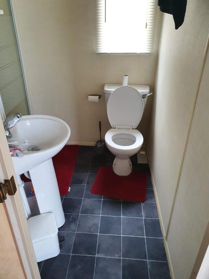 R And B Static Caravan Skegness Exteriör bild